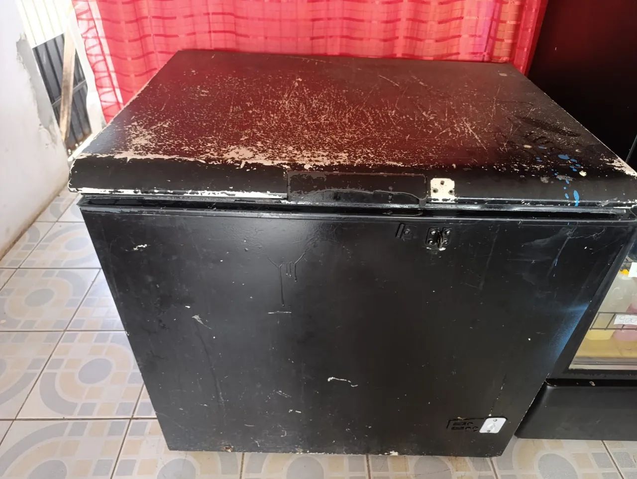 Vendo frizer e 2 jogos de mesa  - Foto 2
