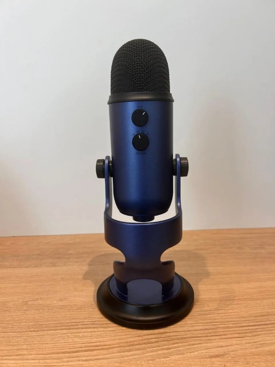 MICROFONE BLUE YETI - Microfones e Gravadores - Aterrado, Volta