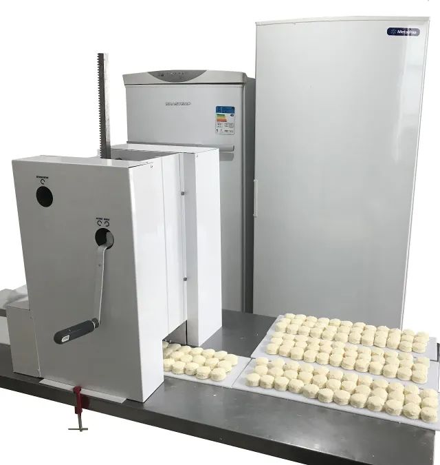 Máquina Modelar Pão de Queijo - Alavanque