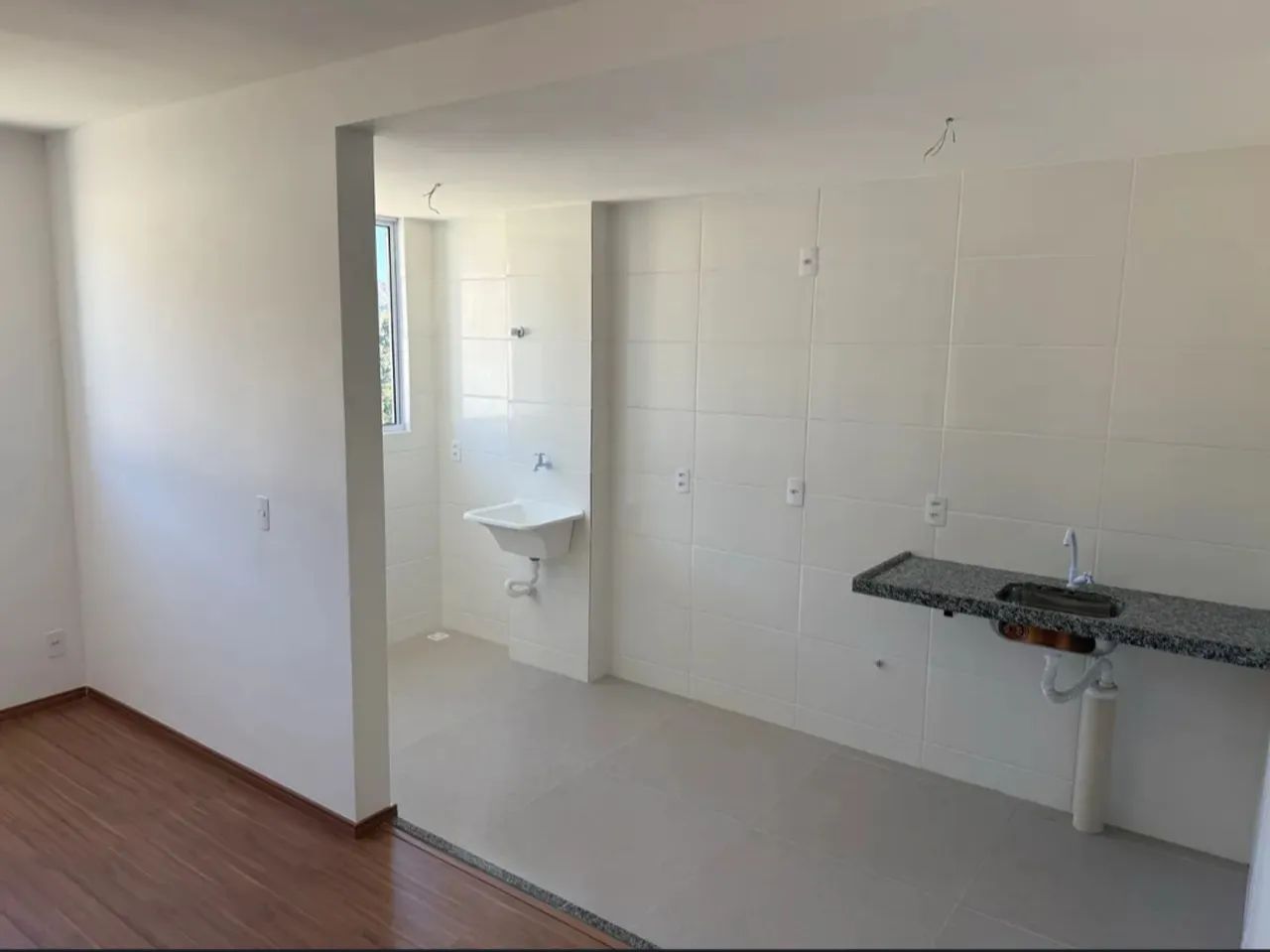 Apartamento 2 Quartos com Garagem Próximo ao Centro - Foto 4
