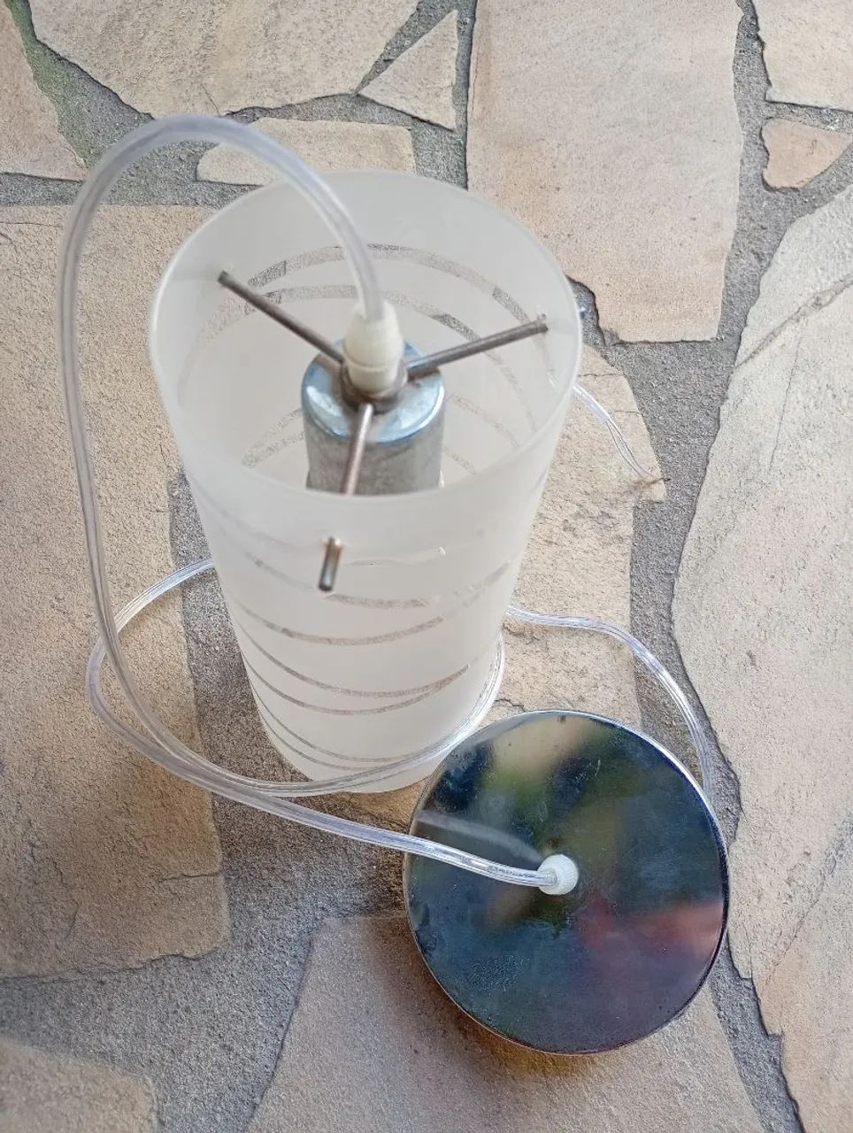 Lustre em vidro jateado 