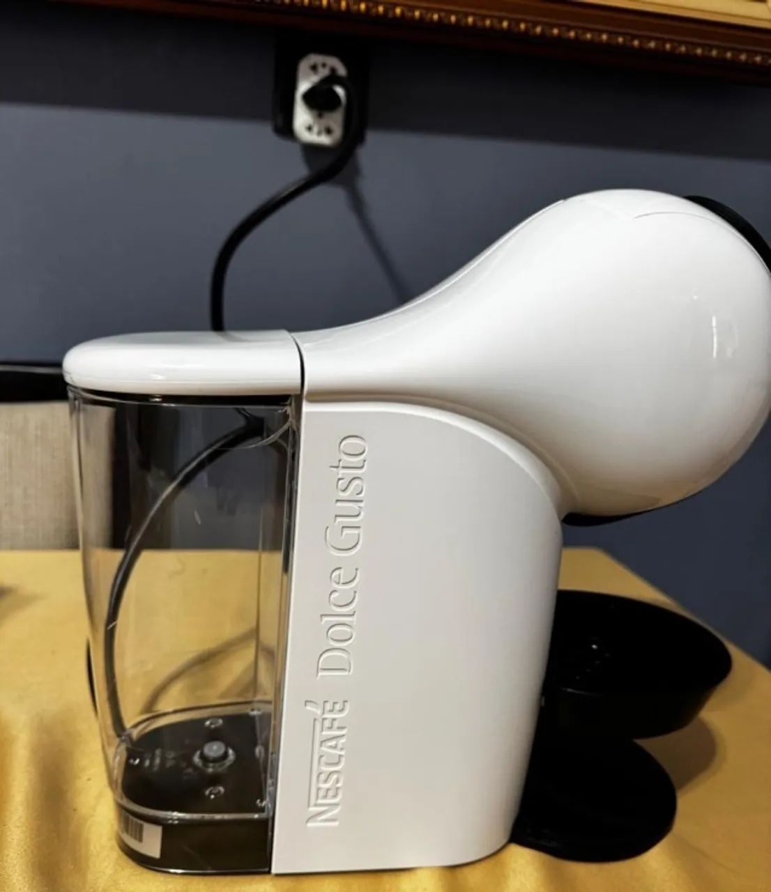 Cafeteira Nestlé Dolce Gusto Arno Genio S Basic Branca Dgs1 110V branco - Foto 5
