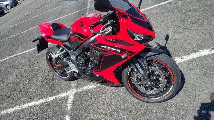 Cbr650r  aceita troca hb20,Onix