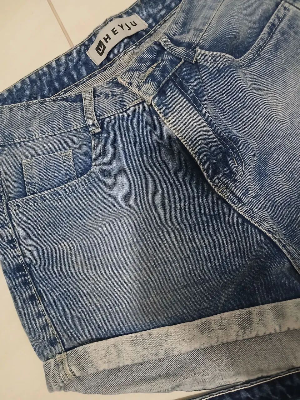 Lote com dois shorts forever 21 - Foto 3