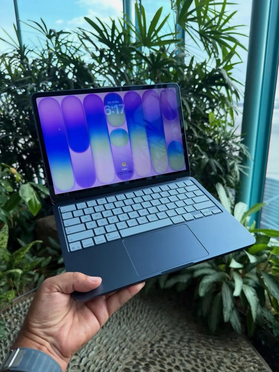 MacBook neo 256