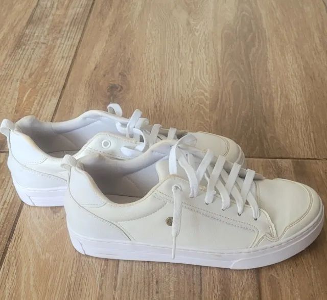 Tênis Feminino Branco N°37 (NUNCA USADO) - Foto 3