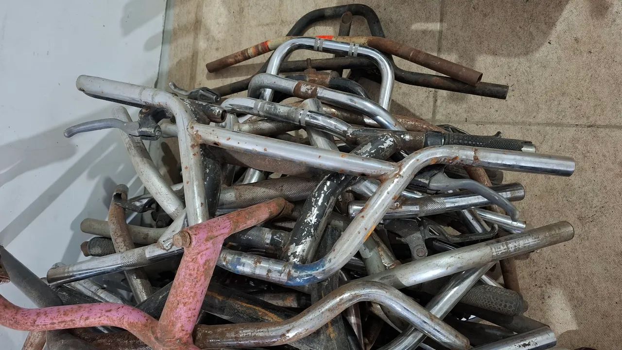 Lote com mais de 100 Guidões  - Foto 5