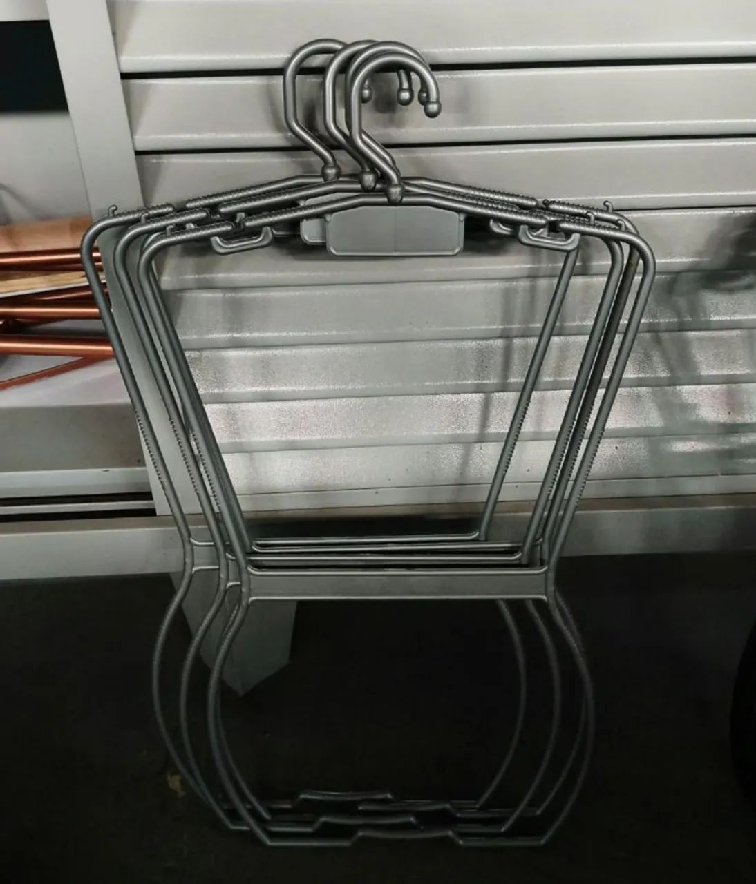 Cabides meio corpo  - Foto 3