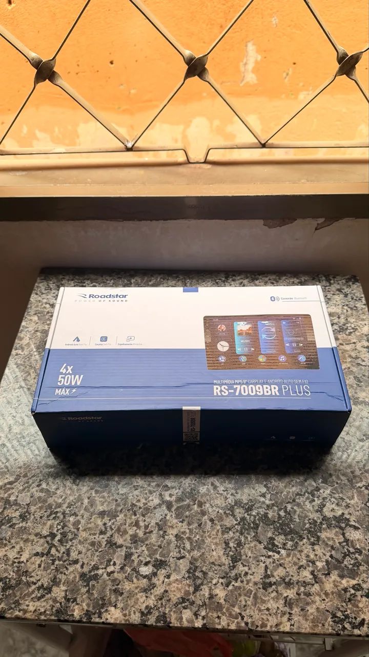 Vendo Central Multimídia Roadstar Premium com tela Slim touchscreen de 9 polegadas