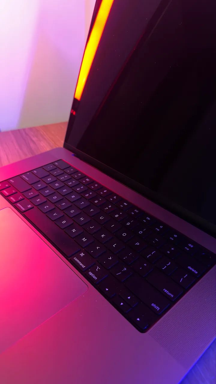 MacBook Pro M1 Pro - 32Gb Ram - 512Gb SSD - 16 Pol - Notebooks