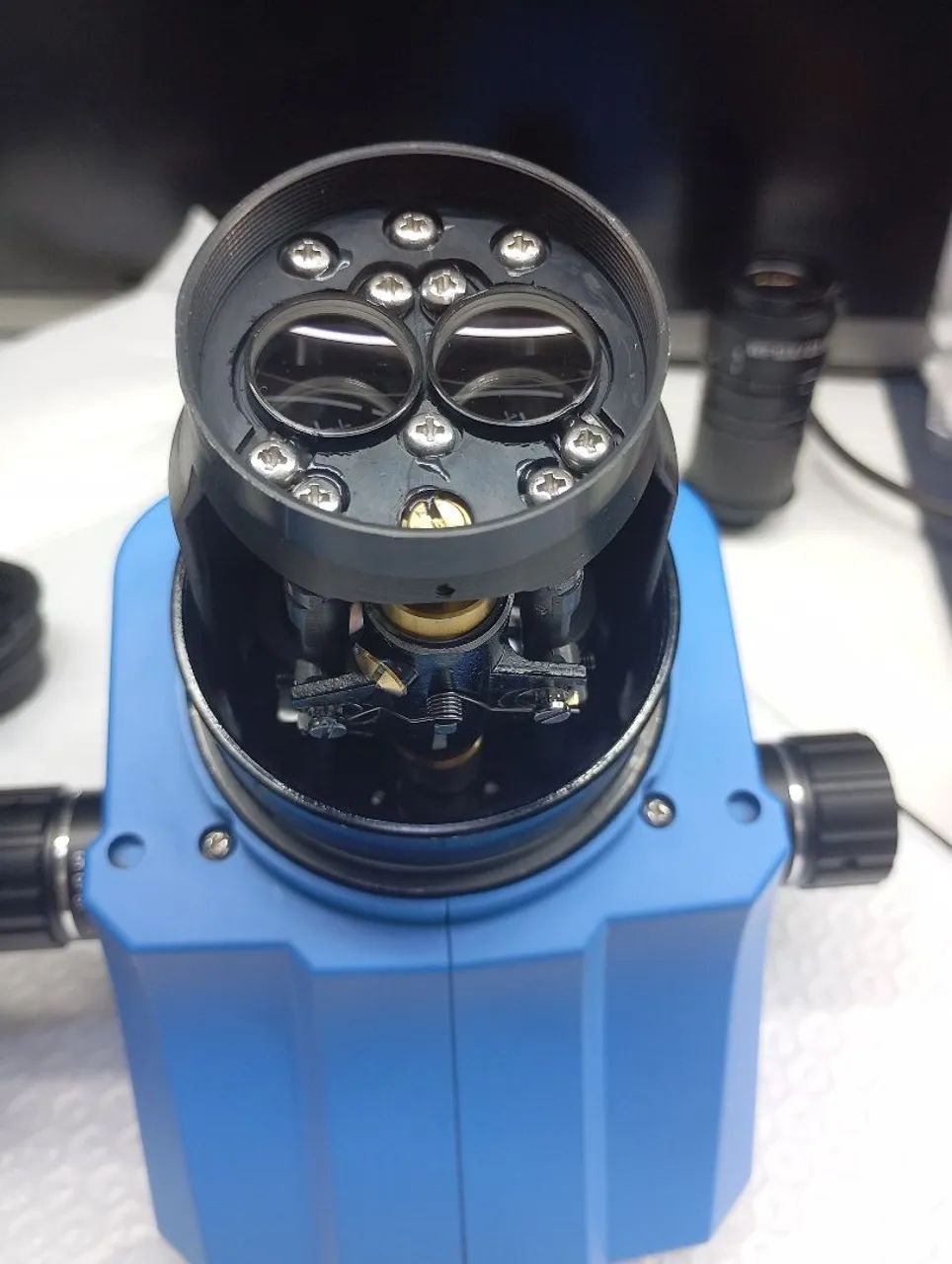 Microscópio 65x6. 5 - Foto 3