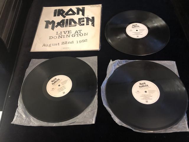 4 álbuns Iron Maiden excelente estado incluindo LIVE AT DONINGTON