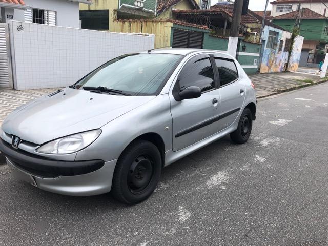 Vendo Carro Peugeot 206 1.4 - 4 Portas - Foto 2