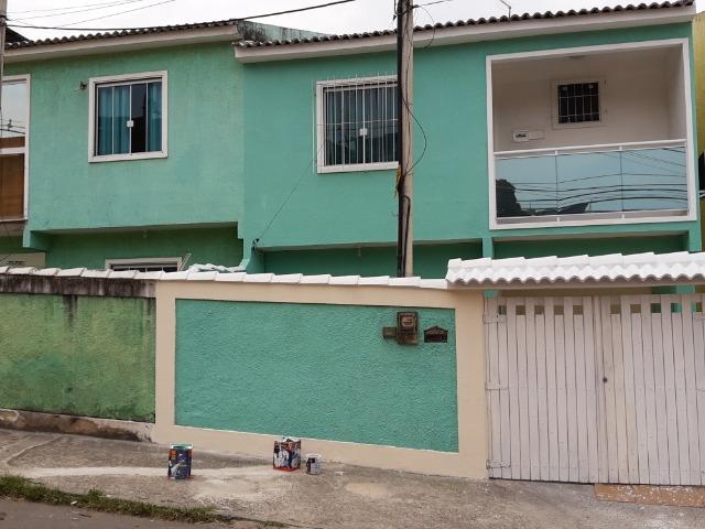 Vendo Casa Duplex - 2 Suites - 3 Banheiros - Garagem - Vila São Luis - Duque de Caxias
