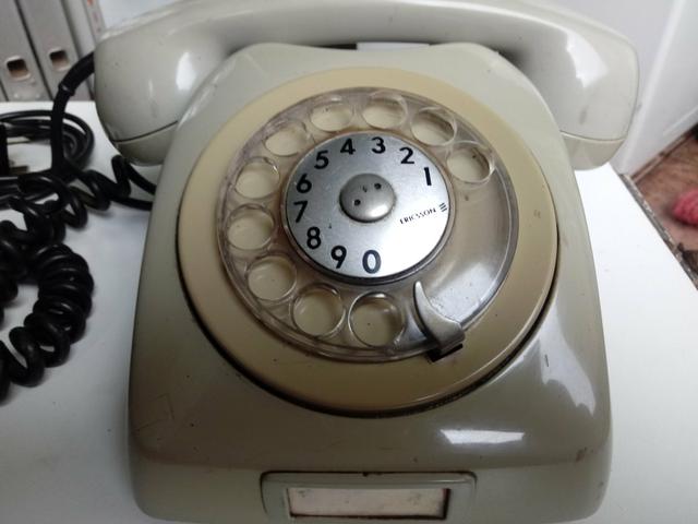 Telefone antigo de disco - Foto 2