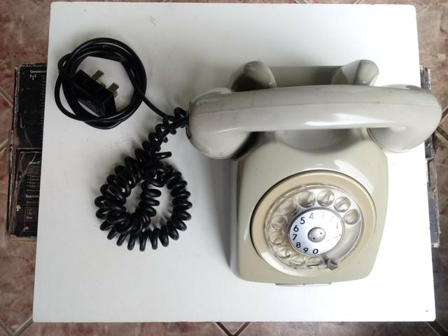 Telefone antigo de disco - Foto 4