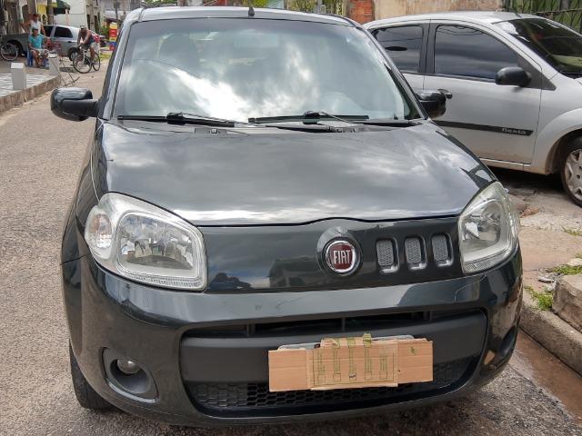 Fiat uno em perfeito estado, licenciamento em dias, sem multas, e dois pneus novos