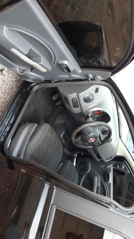 Vendo Fiat uno vivace 2011/11 ou troco mais volta - Foto 4