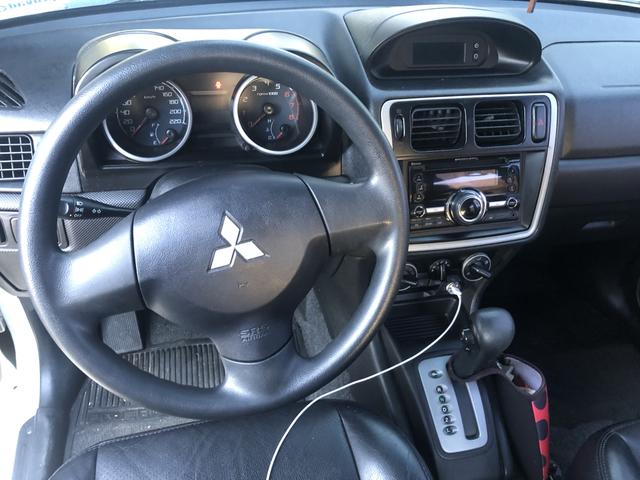 Pajero Tr4 muito nova 2012 Aut 4x2 procurar GUSTAVO - Foto 4
