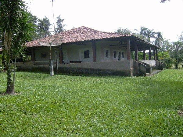 Fazenda escriturada perto de Brasília Santo Antônio Goiás formada 51 alqueires