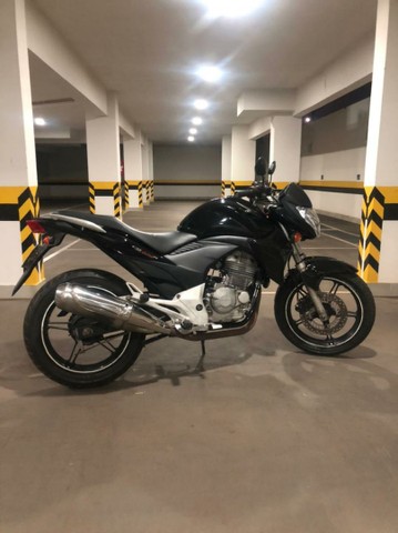 CB 300