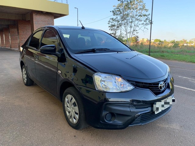 ETIOS X SEDAN 2018/2018 35 MIL RODADO AUTOMÁTICO