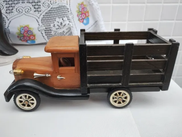 Brinquedo Caminhão De Madeira C/ Trator Mdf Infantil Retro