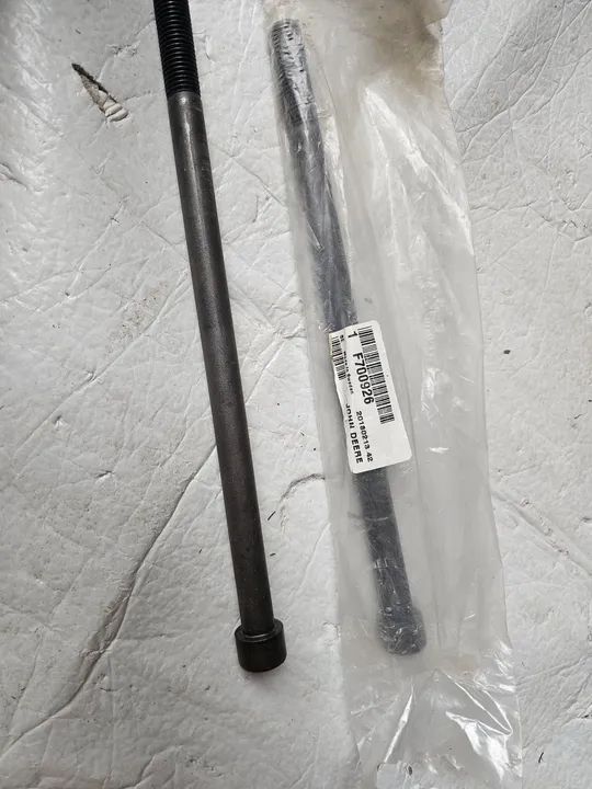 Harvester forwarder John deere parafuso cabeça alen F700926 - Foto 2