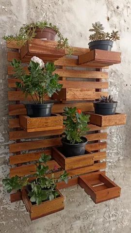 jardim vertical de madeira