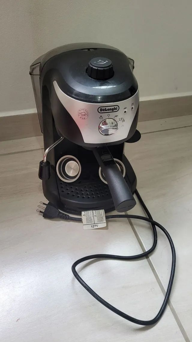 M quina de Caf Expresso Manual Delonghi EC220 CD 110V