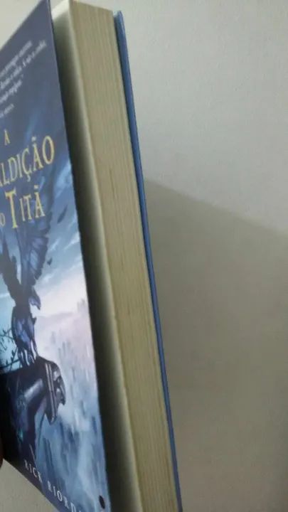 Livro A Maldição do Titã - Foto 2