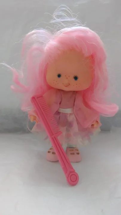 Boneca coleção Moranguinho - Rosinha