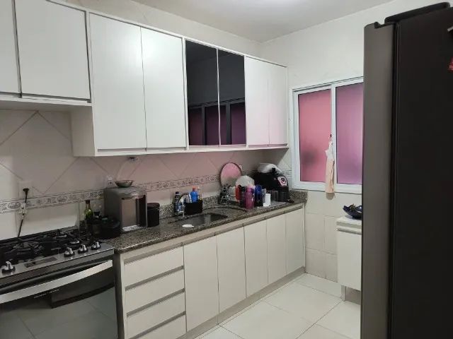 Casa com 4 Quartos St. Jaó 