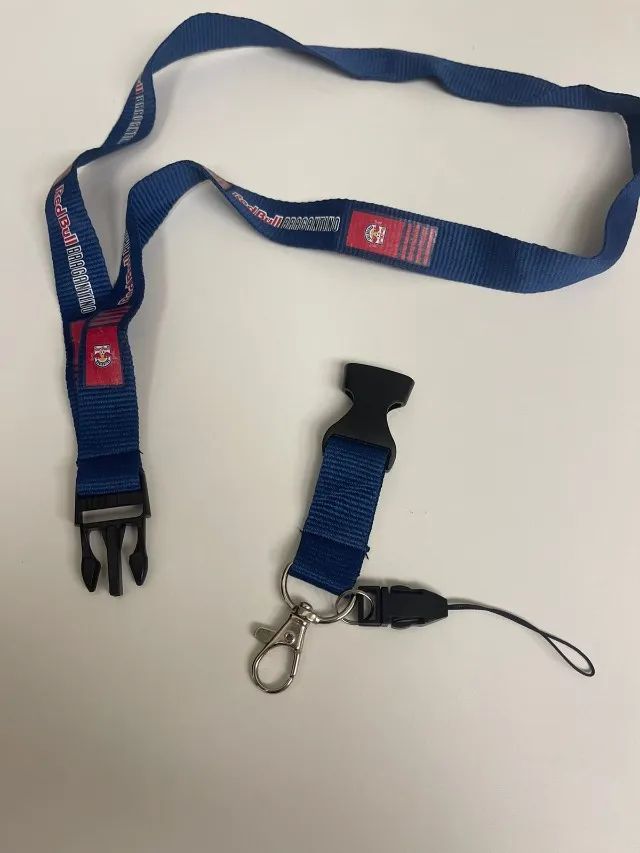 Chaveiro cordão c/ Engate- Red Bull Bragantino