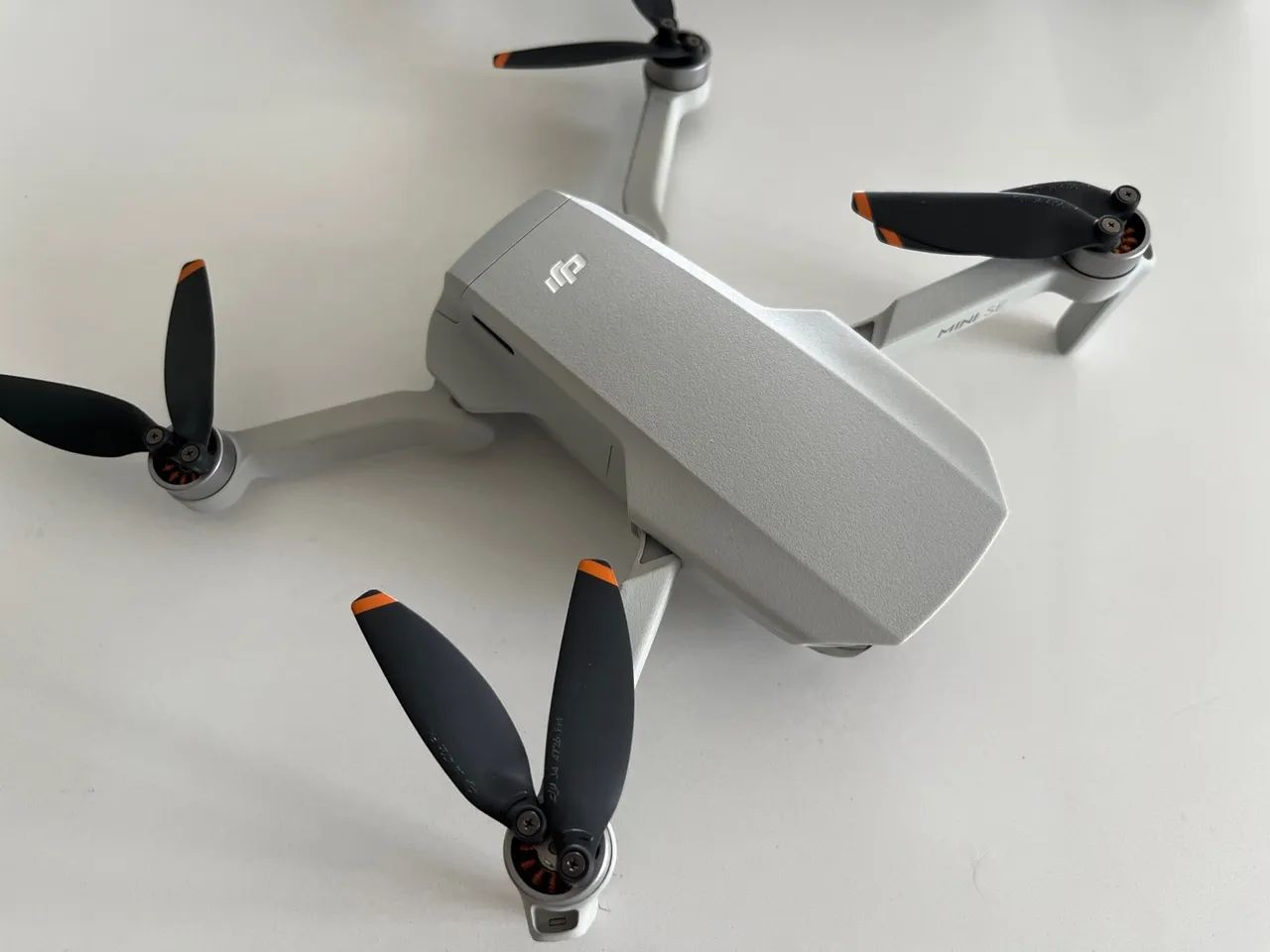Drone DJI mini SE combo fly more 