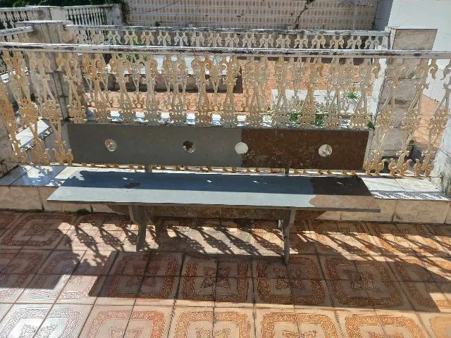 Banco  jardim  e antiguidades de jardim