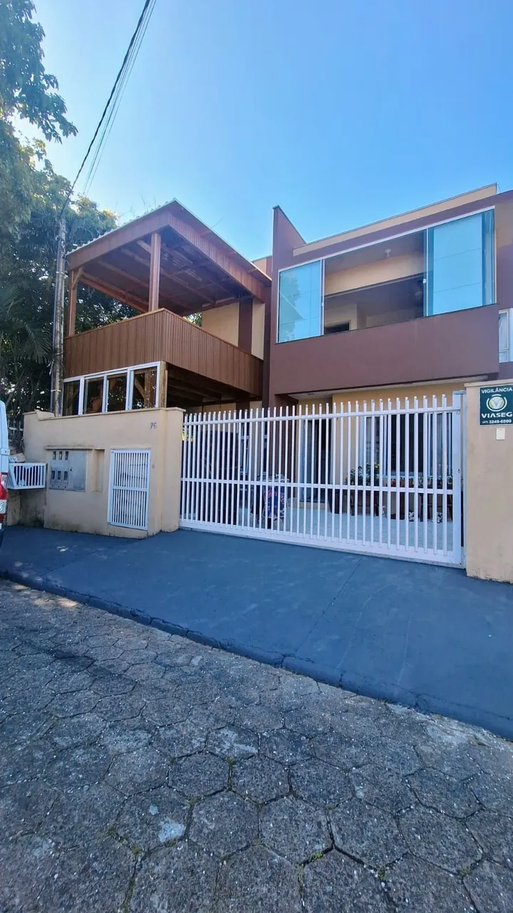 Sobrado 3 dormitórios à venda Itajuba Barra Velha/SC