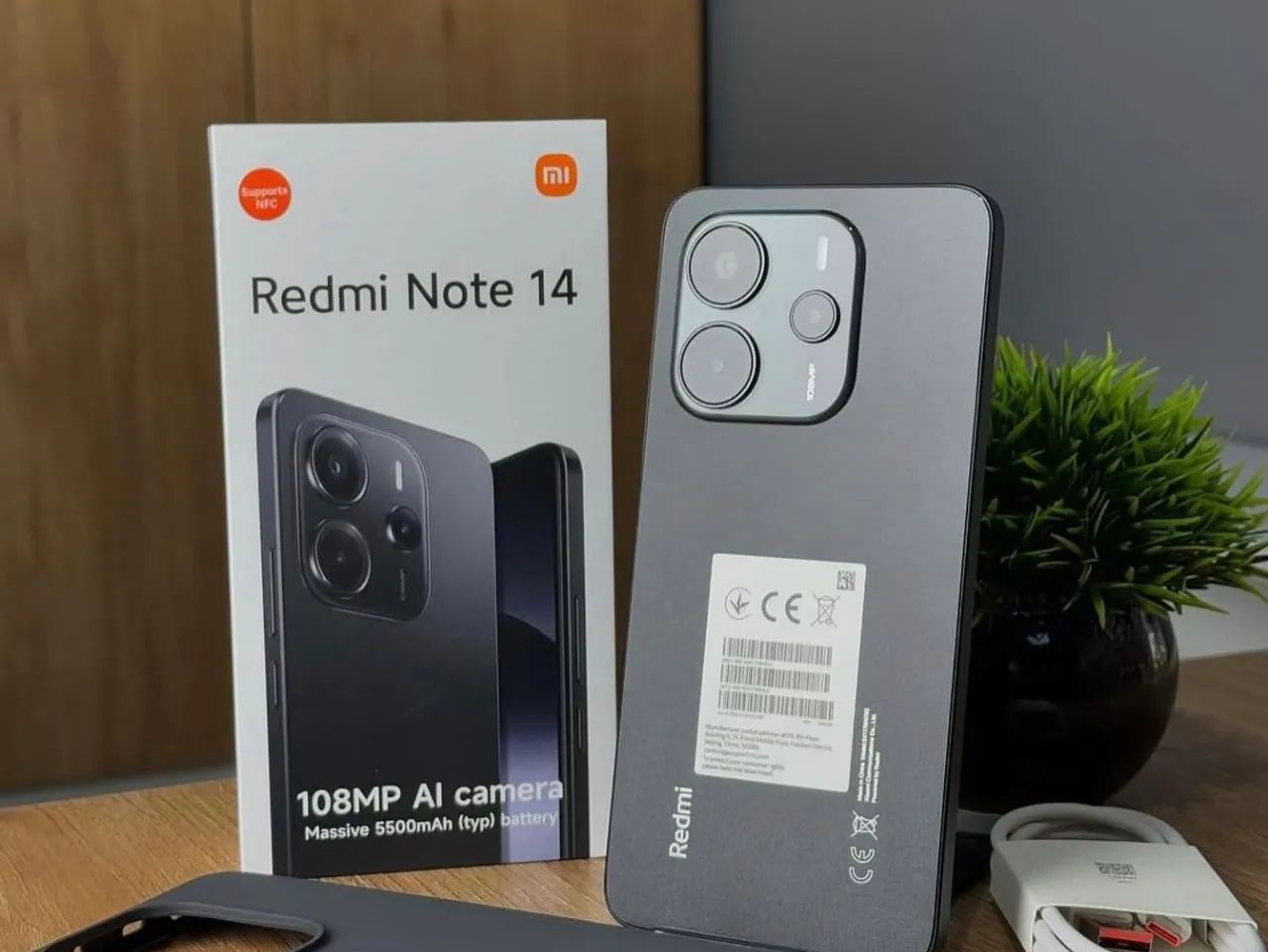 Redmi Note 14 256Gb/8Ram Black - câmera de alta Resolução 108Mp Design Moderno e elegante 