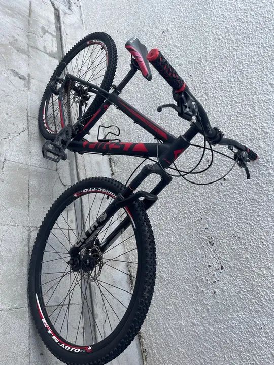 Bicicleta Mountain Bike Aro 29