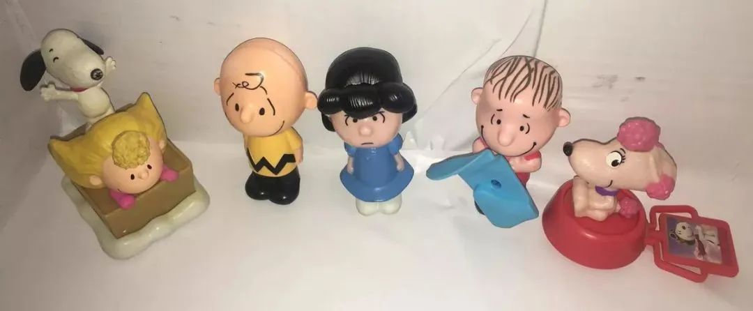 Bonecos Peanuts - Snoopy e Charlie Brown (usado)
