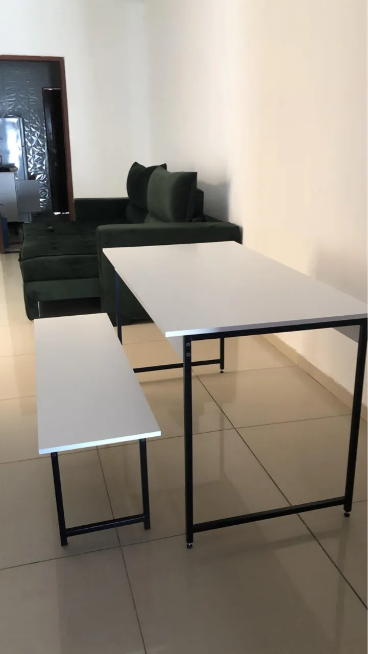 Conjunto mesa de jantar branca com banco