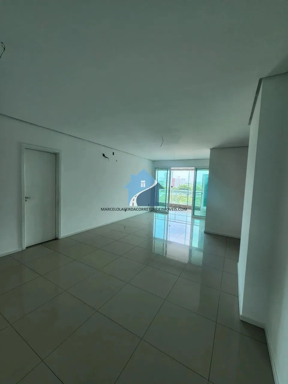 Apartamento no Topázio - Parque 10 de Novembro