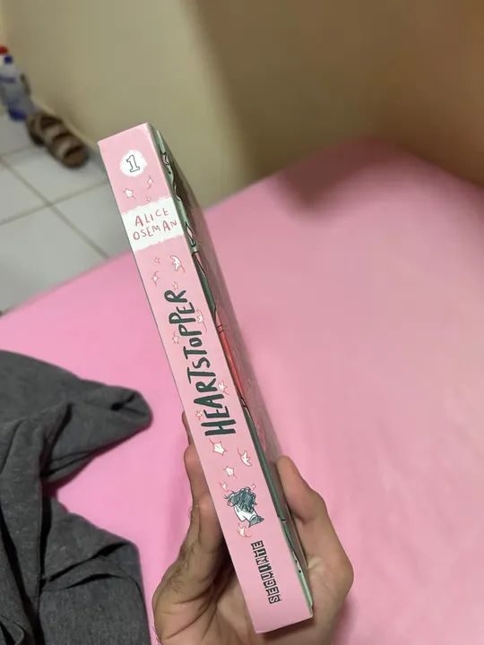 Livro Heartstopper  - Foto 2