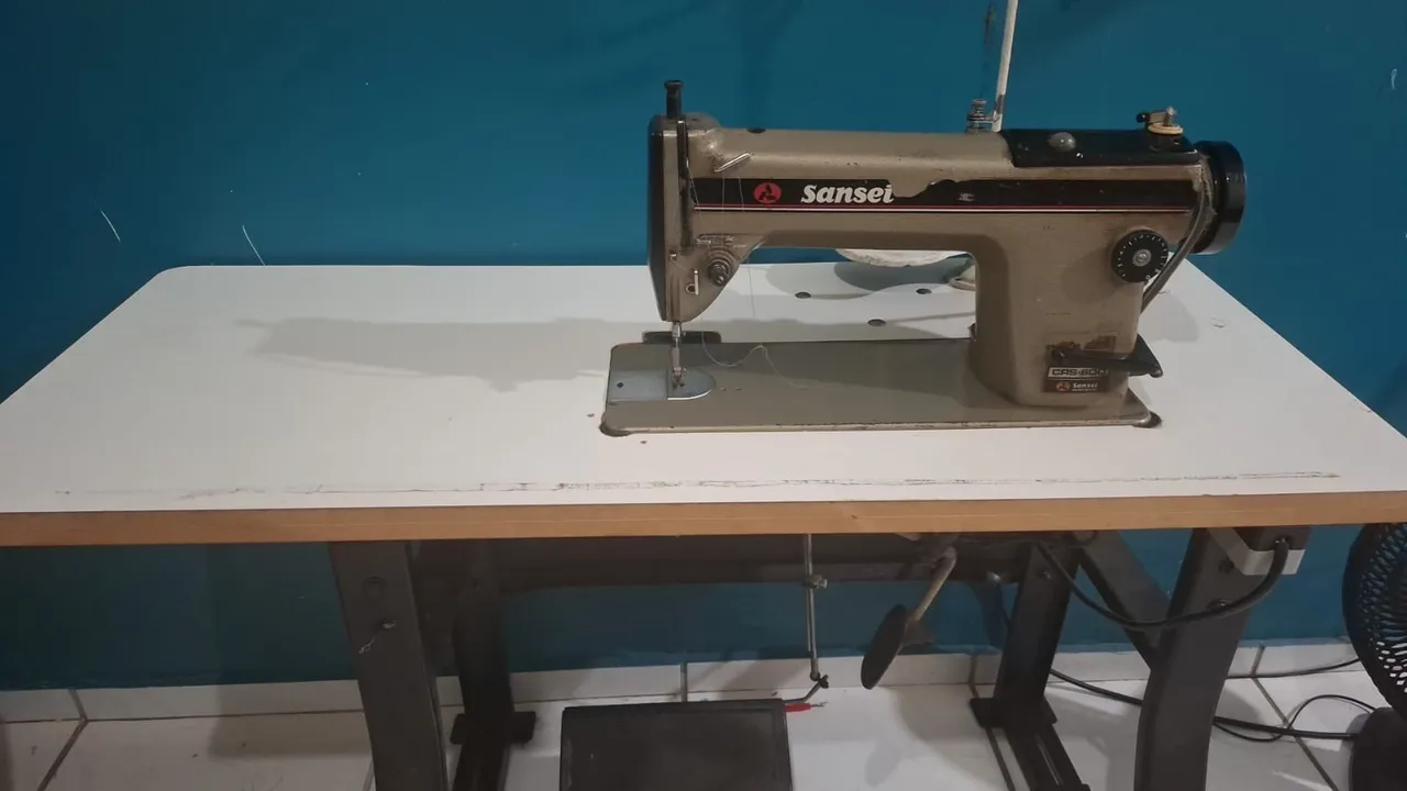 Máquina de Costura Industrial Reta Sanshet