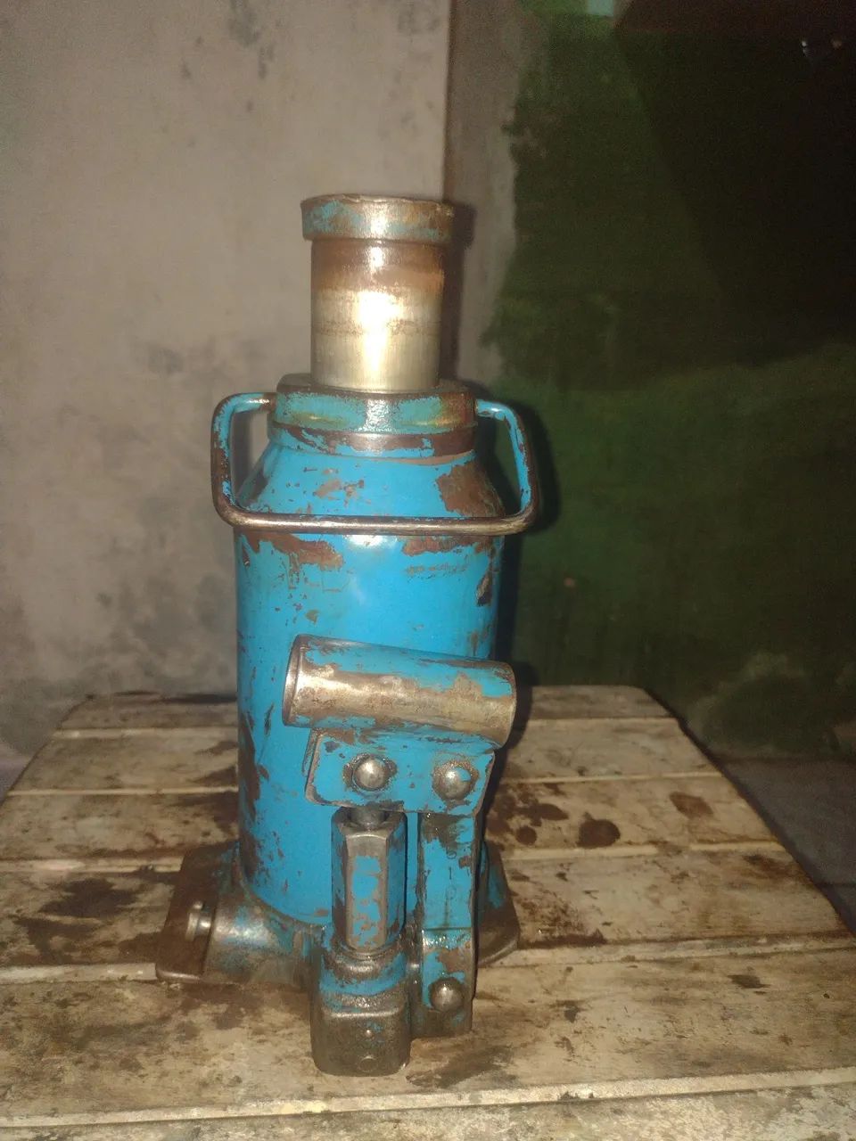 Macaco hidráulico suporta 23.500 toneladas  - Foto 5