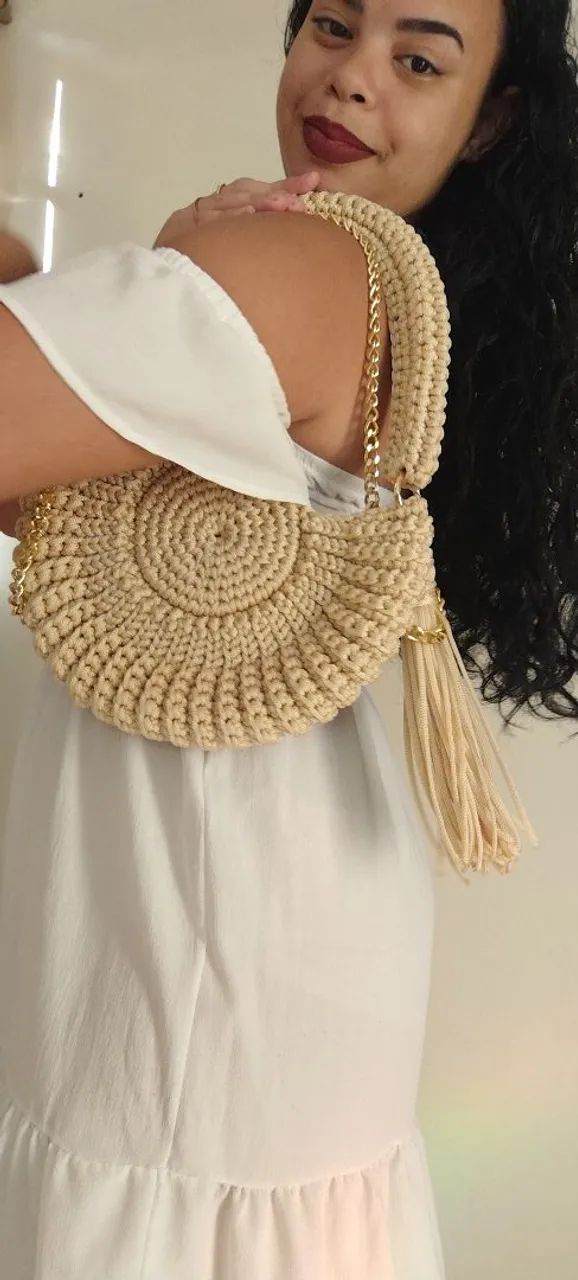 Bolsa Artesanal em formato De Oreo, em crochê - Foto 3