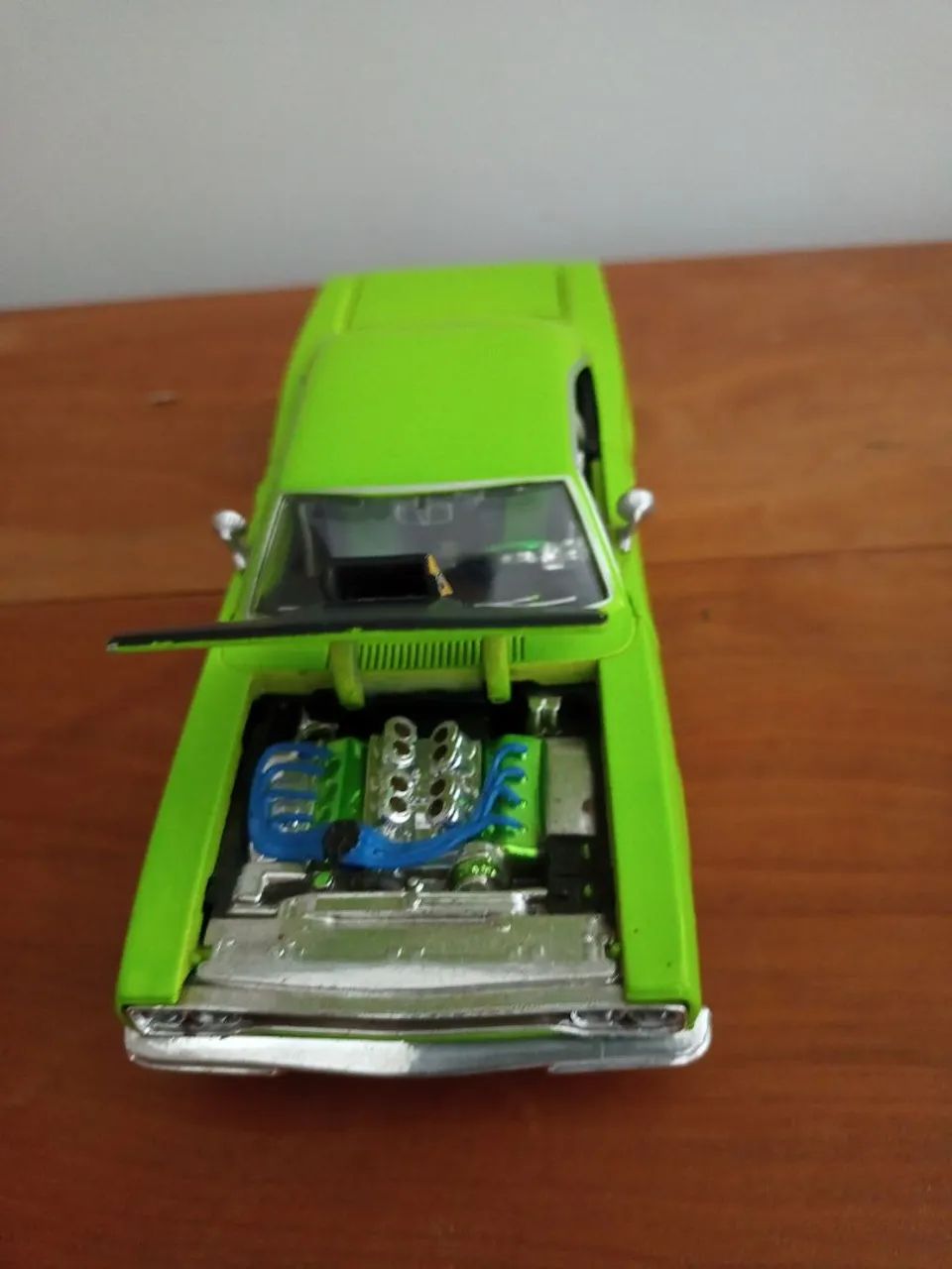Miniatura Maisto 1/24 Plymouth zerado