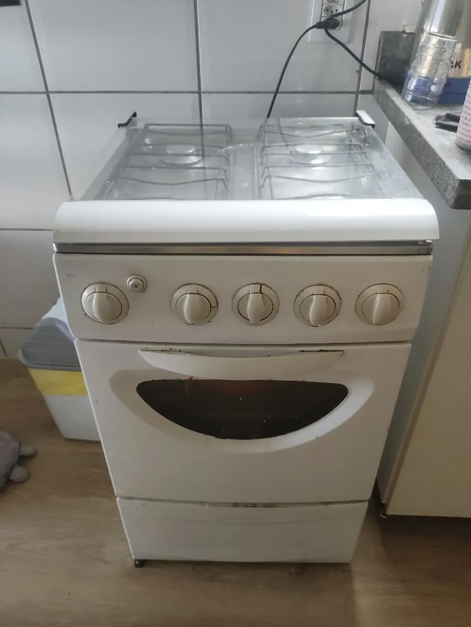 Fogão Branco 4 Bocas com Tampa de Vidro