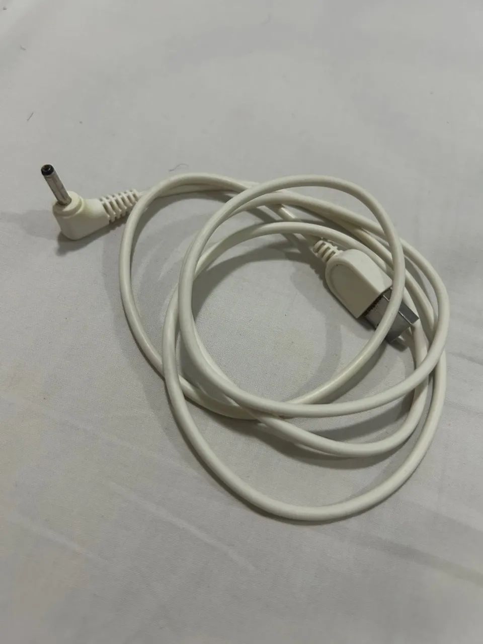 Cabo USB para carregamento