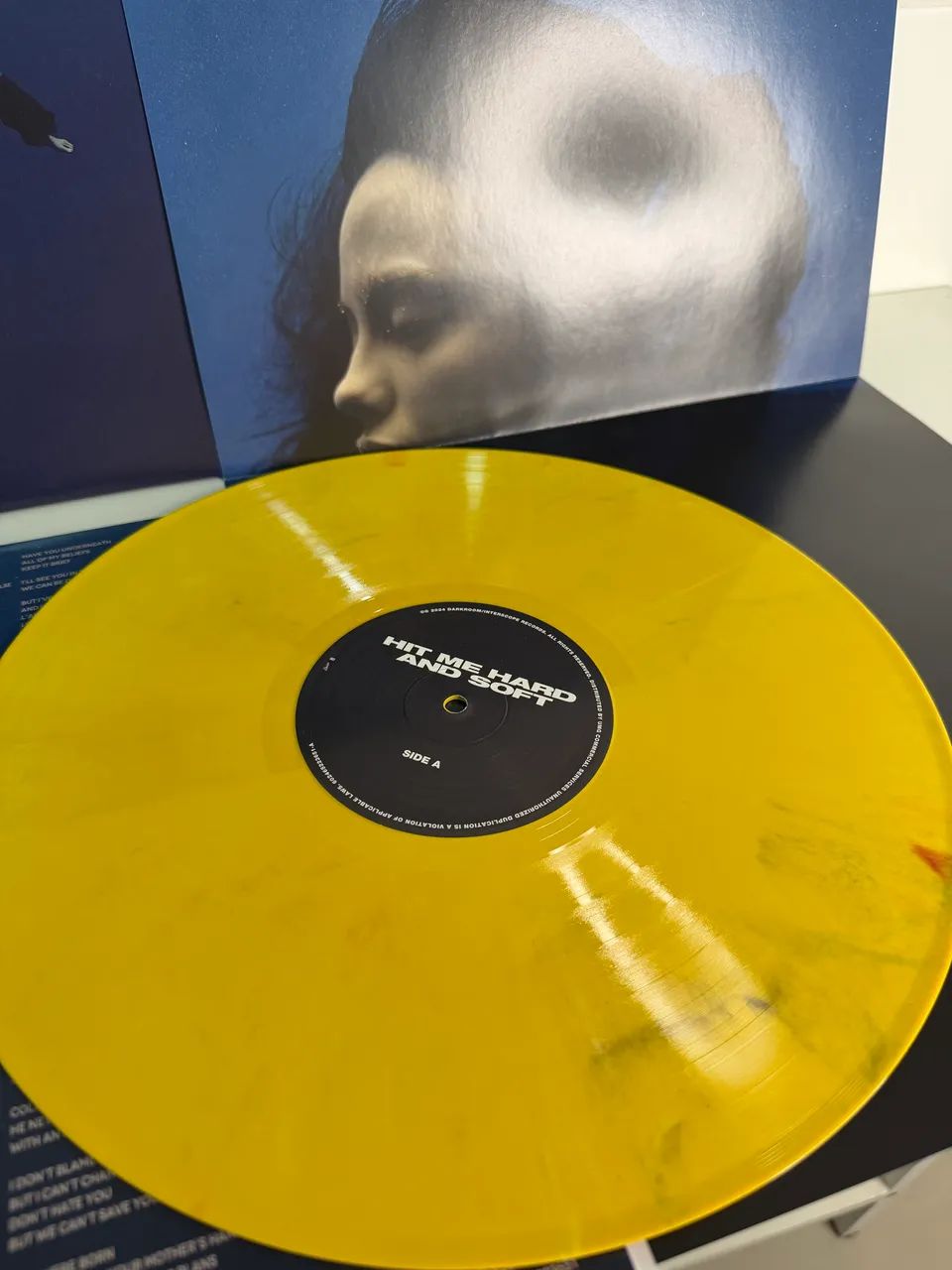Lp Billie Eilish - HIT ME HARD AND SOFT  - Foto 4